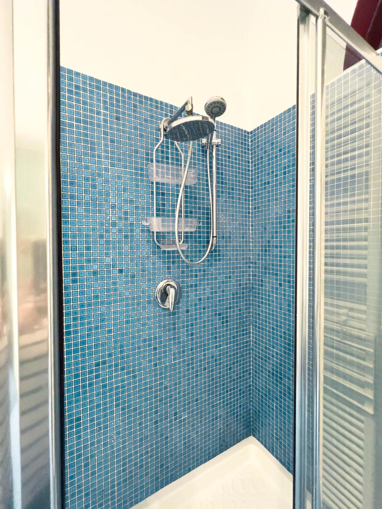 Hope Lighthouse Apartment Bari Ngoại thất bức ảnh